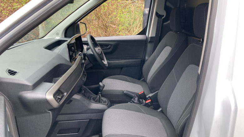 Ford Transit Courier Petrol 1.0 EcoBoost Leader Van